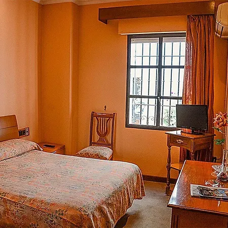 Hotel Castanos