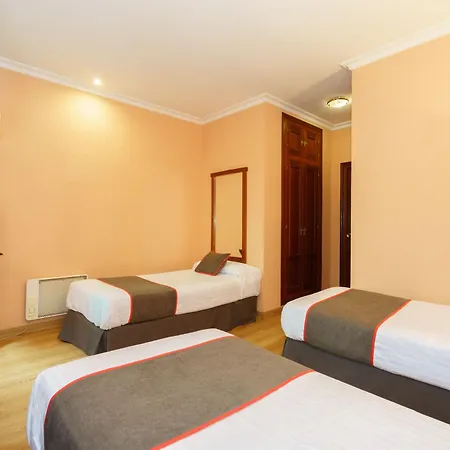 Castanos Hotel